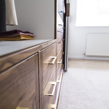 WALNUT WARDROBE_DRAWS CLOSE
